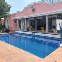 Casa con alberca en Cuernavaca
